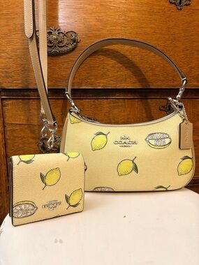 🍋 Coach Teri Shoulder Bag & Matching Wallet SET – Lemon Print